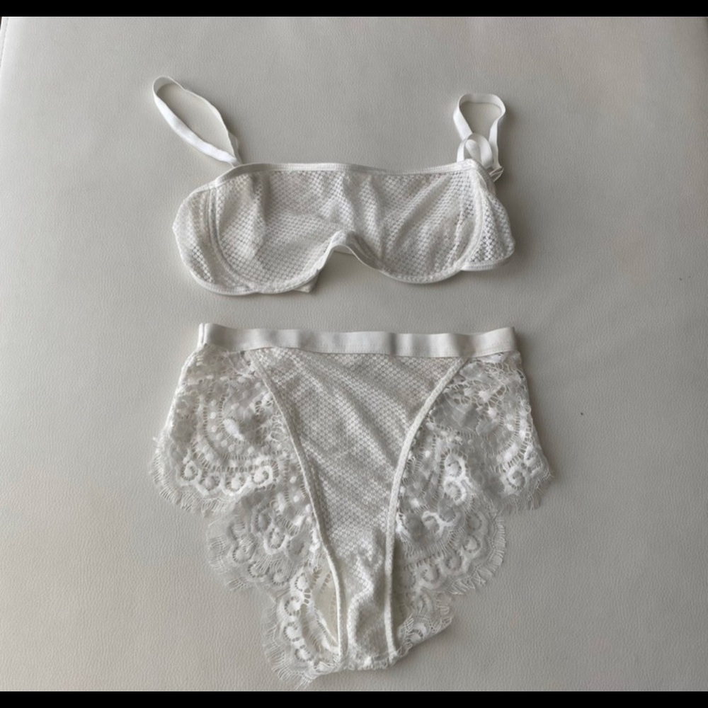 Ivory Mesh & Lace Lingerie Set